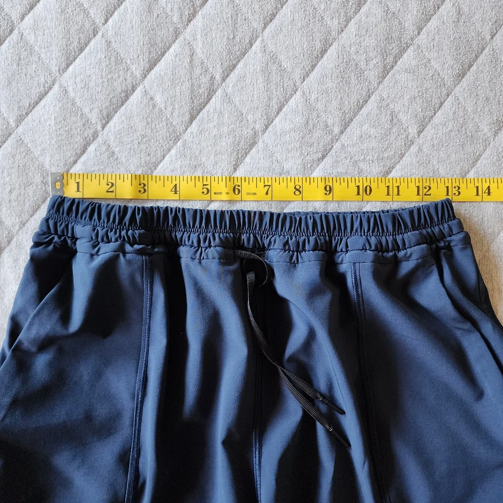 Lululemon Navy‎ Final Play Crop Pants Size 6